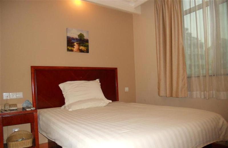 Greentree Inn Taizhou North Qingnian Road Express Hotel Exterior foto